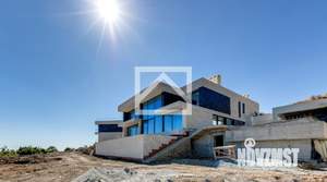 Дом 423м², 2-этажный, участок 20 сот.  