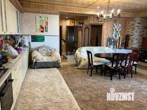 Дом 177м&sup2;, 3-этажный, участок 1 сот.  