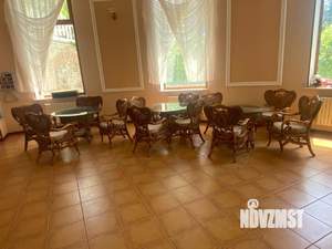 Дом 515м&sup2;, 4-этажный, участок 10 сот.  