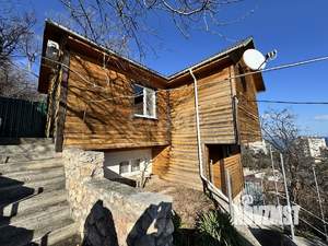 Дом 80м&sup2;, 2-этажный, участок 6 сот.  