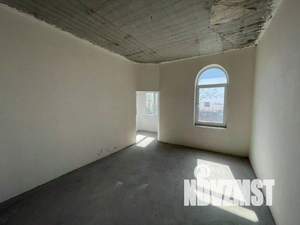 Дом 190м&sup2;, 3-этажный, участок 5 сот.  