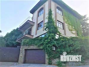 Дом 440м², 4-этажный, участок 8 сот.  