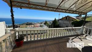 Дом 372м&sup2;, 4-этажный, участок 4 сот.  