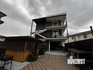 Дом 250м², 3-этажный, участок 4 сот.  