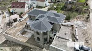 Дом 293м&sup2;, 2-этажный, участок 7 сот.  