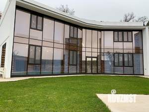 Дом 280м&sup2;, 2-этажный, участок 10 сот.  