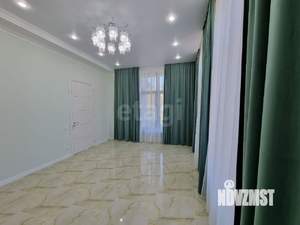 Дом 330м², 3-этажный, участок 7 сот.  