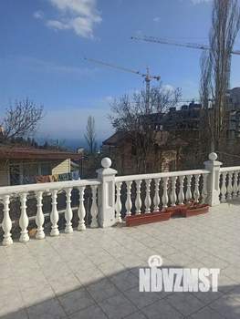 Дом 100м&sup2;, 3-этажный, участок 1 сот.  