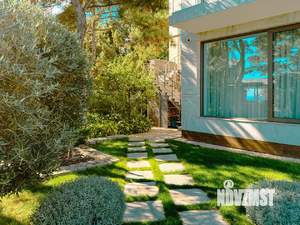 Дом 336м², 3-этажный, участок 29 сот.  