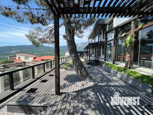 Дом 270м², 3-этажный, участок 5 сот.  