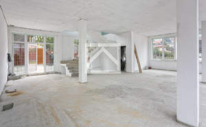 Дом 293м&sup2;, 3-этажный, участок 9 сот.  