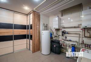 Дом 240м², 3-этажный, участок 20 сот.  