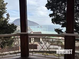 Дом 720м&sup2;, 3-этажный, участок 9 сот.  