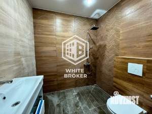 Таунхаус 341м², 4-этажный, участок 1 сот.  