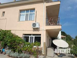 Дом 292м&sup2;, 3-этажный, участок 6 сот.  