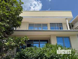 Дом 350м&sup2;, 2-этажный, участок 5 сот.  