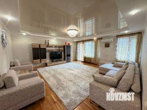 Дом 354м&sup2;, 4-этажный, участок 6 сот.  