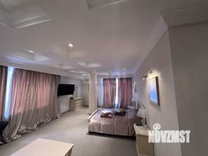 Дом 615м², 6-этажный, участок 74 сот.  