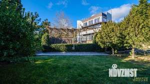 Дом 350м&sup2;, 4-этажный, участок 10 сот.  