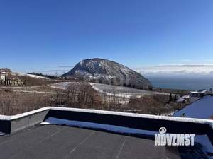 Дом 263м&sup2;, 3-этажный, участок 7 сот.  