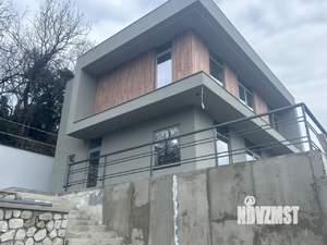 Дом 178м&sup2;, 2-этажный, участок 4 сот.  