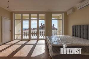 Коттедж 281м², 3-этажный, участок 5 сот.  