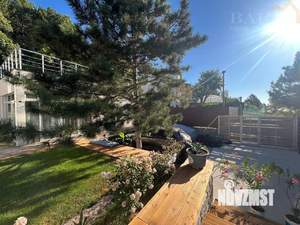 Коттедж 294м&sup2;, 2-этажный, участок 9 сот.  