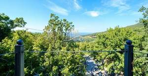 Дом 185м&sup2;, 2-этажный, участок 5 сот.  