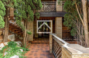 Дом 315м², 2-этажный, участок 30 сот.  