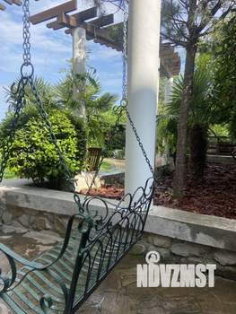 Дом 750м&sup2;, 3-этажный, участок 30 сот.  