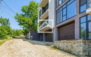 Дом 150м&sup2;, 3-этажный, участок 2 сот.  