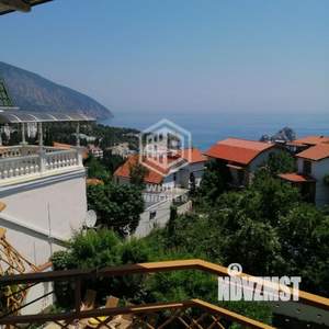 Дом 363м&sup2;, 3-этажный, участок 4 сот.  