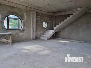 Дом 266м², 3-этажный, участок 1 сот.  