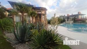 Коттедж 622м&sup2;, 3-этажный, участок 30 сот.  