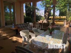 Дом 198м&sup2;, 2-этажный, участок 20 сот.  