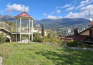 Дом 532м&sup2;, 4-этажный, участок 10 сот.  