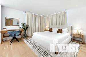 Коттедж 300м², 2-этажный, участок 8 сот.  