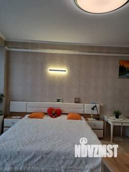 Дом 112м&sup2;, 3-этажный, участок 1 сот.  