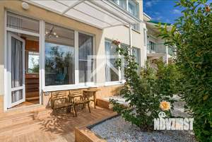 Таунхаус 270м&sup2;, 3-этажный, участок 1 сот.  