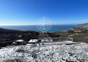 Дом 900м&sup2;, 4-этажный, участок 20 сот.  