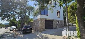 Коттедж 150м&sup2;, 3-этажный, участок 1 сот.  