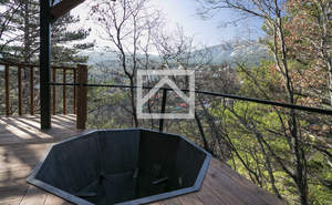 Дом 249м&sup2;, 3-этажный, участок 5 сот.  