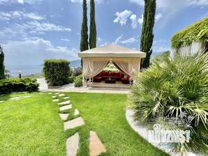 Дом 504м², 4-этажный, участок 11 сот.  