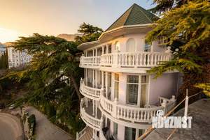 Дом 873м&sup2;, 4-этажный, участок 8 сот.  