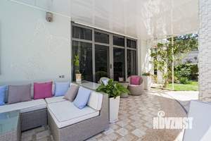 Дом 350м², 2-этажный, участок 5 сот.  