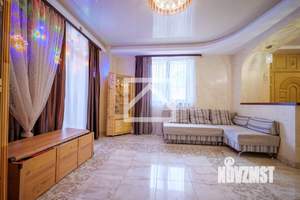 Дом 395м&sup2;, 4-этажный, участок 6 сот.  