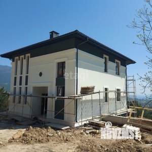 Дом 273м&sup2;, 3-этажный, участок 6 сот.  