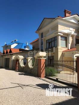 Дом 515м&sup2;, 4-этажный, участок 10 сот.  