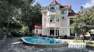 Дом 230м², 3-этажный, участок 22 сот.  