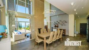 Дом 555м&sup2;, 2-этажный, участок 30 сот.  